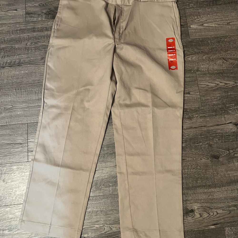 Dickies Men's Straight Fit Chinos in Khaki